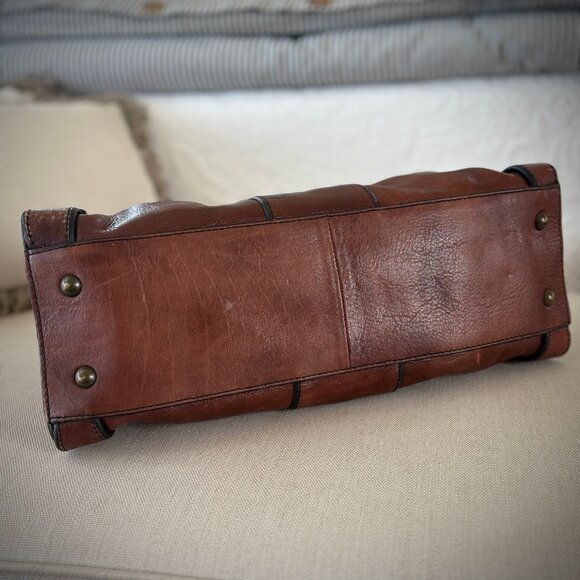 Fossil Large Zippered Vintage Leather Satchel - Picture 5 of 10